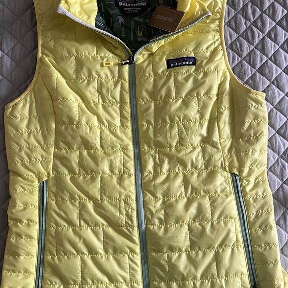 Patagonia Nano Puff Yellow Quilted Vest - Picture 2 of 5
